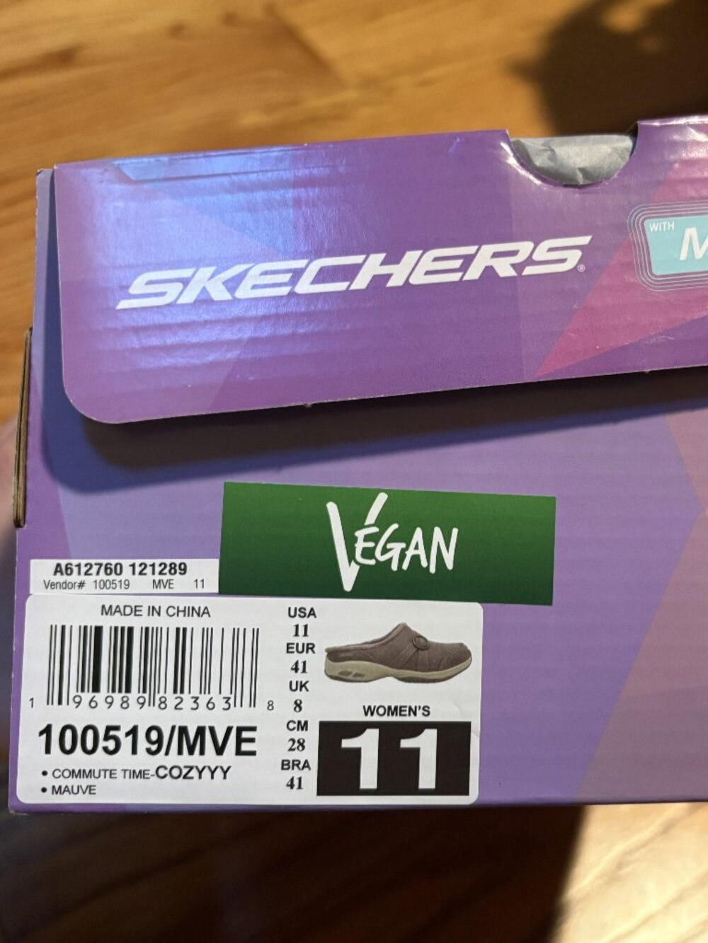 Skechers Clogs - Picture 2 of 2